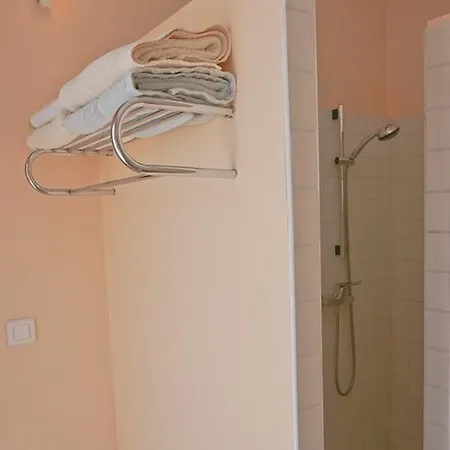 빌라 La Petite Maison